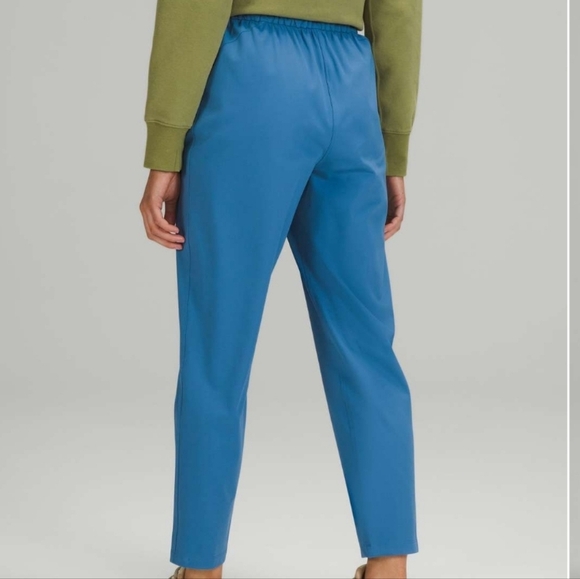 Lululemon Athleisure Stretch High-Rise Travel Casual 7/8 Pants Soft Denim 8 - Picture 3 of 11